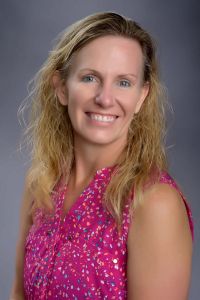 Kelly Minard headshot